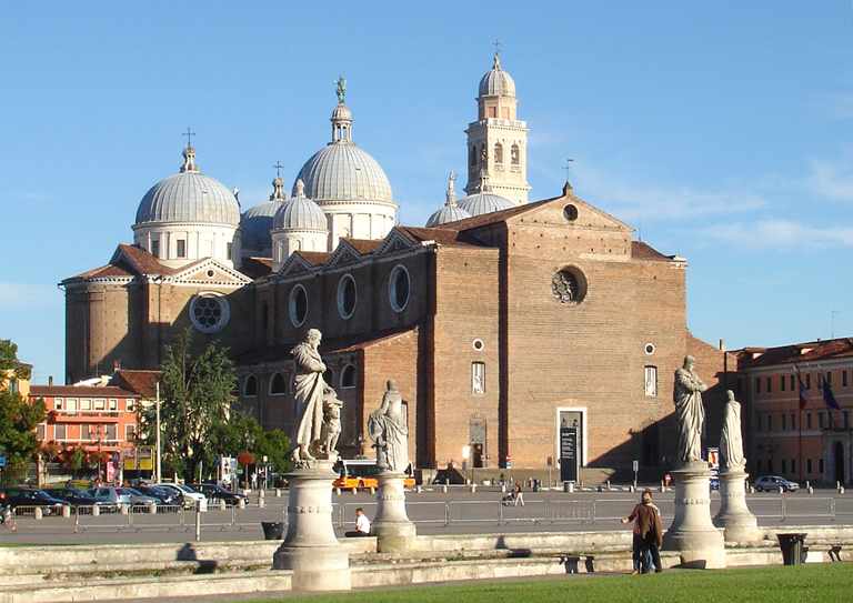 Giustina Church Padua.jpg