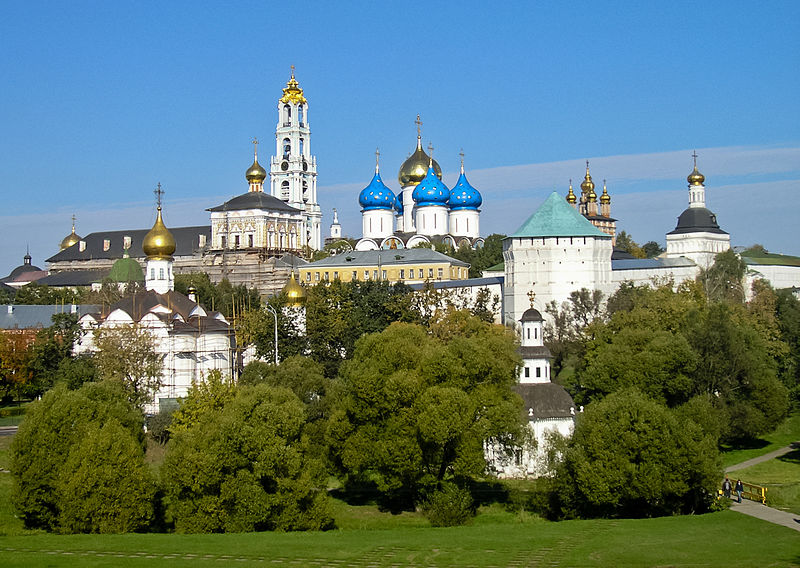 Trinity Lavra StSergius Russia.jpg