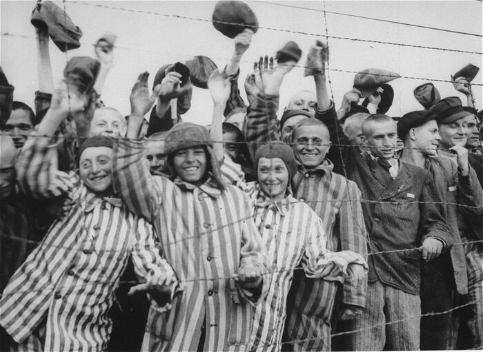 Children Dachau Liberation4.jpg
